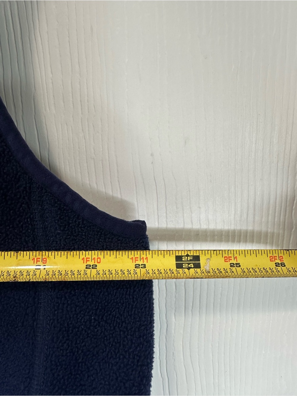 Patagonia Synchilla Men’s Navy Fleece Vest - Zip Front - Picture 8 of 9